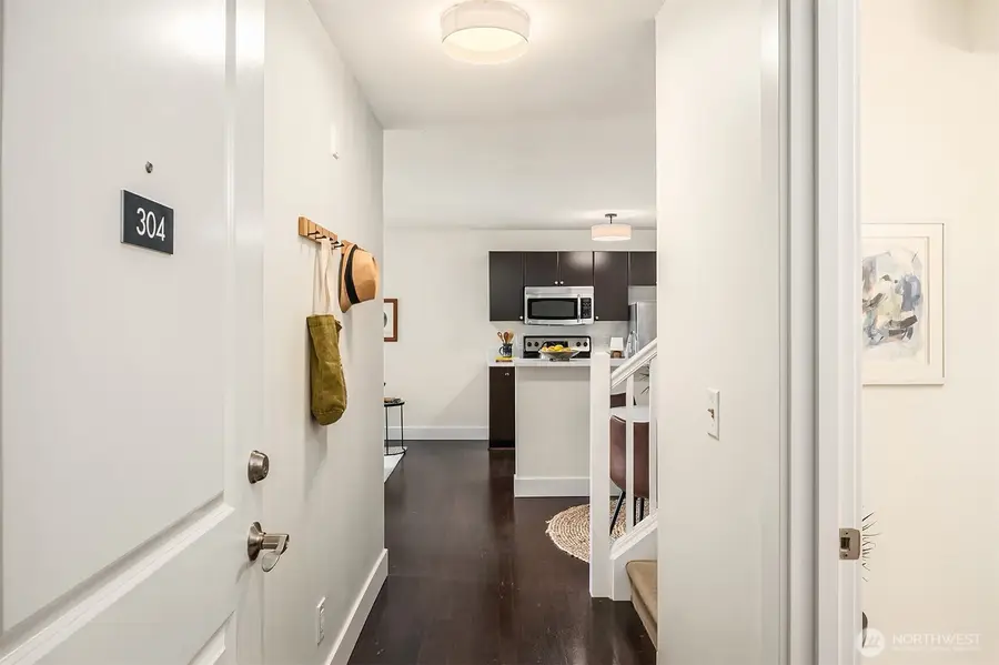 120 NW 39th Street #304, Seattle, WA 98107 - #2
