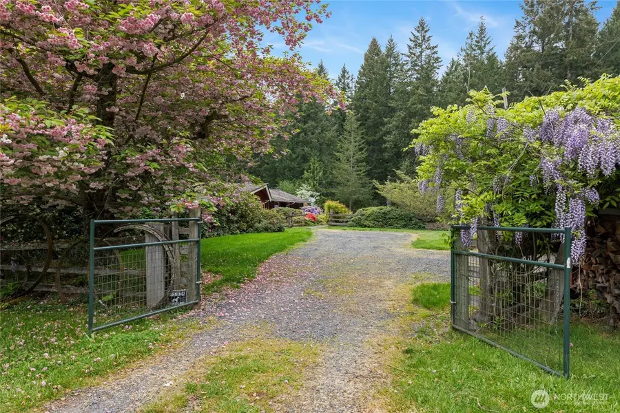 12915 412th St E, Eatonville, WA 98328 - #3