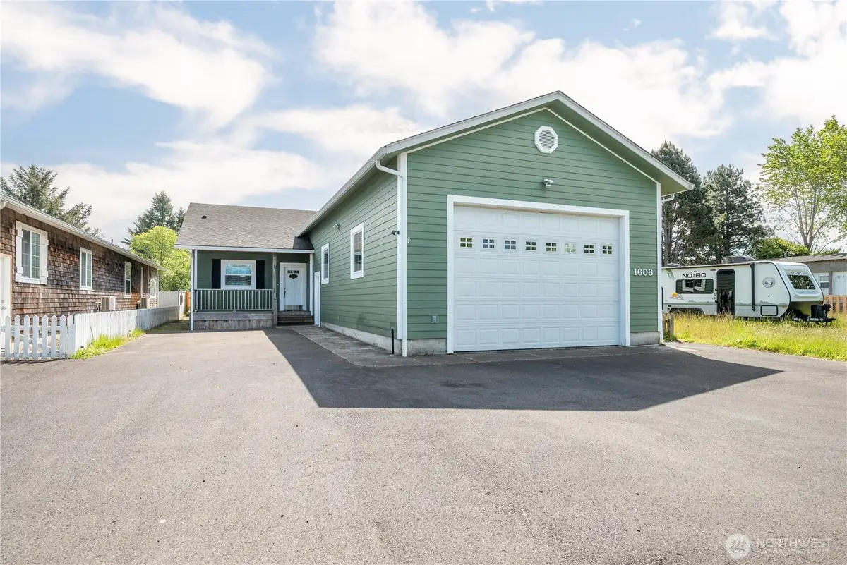 1608 N Washington Avenue, Long Beach, WA 98631 - #1