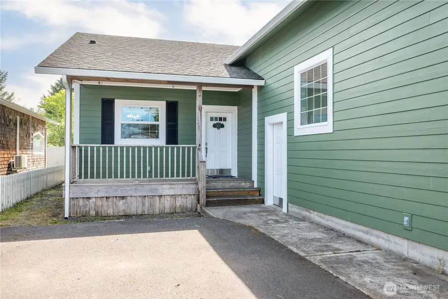1608 N Washington Avenue, Long Beach, WA 98631 - #3