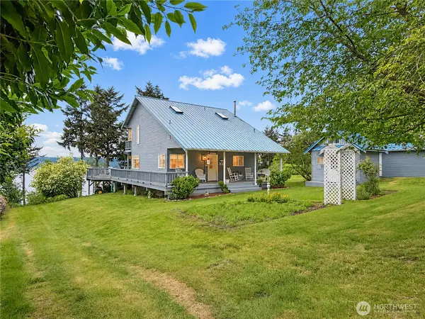 38 M Cascade Drive, Hat Island, WA 98206