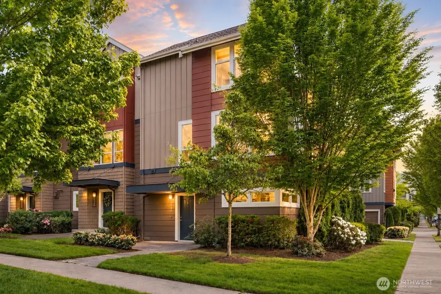1716 24th Avenue Ne, Issaquah, WA 98029 - #2