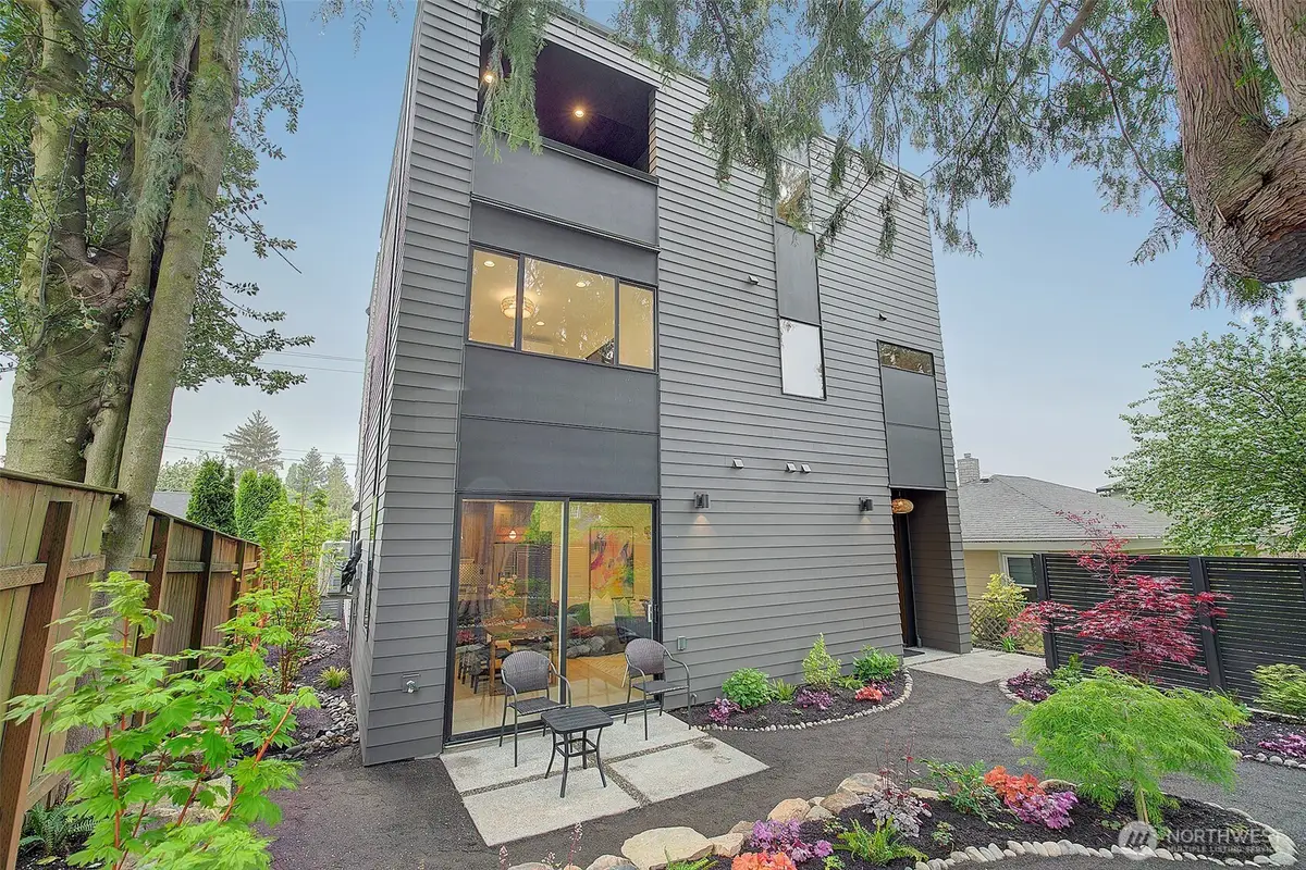 7912 34th Avenue Sw, Seattle, WA 98126 - #1
