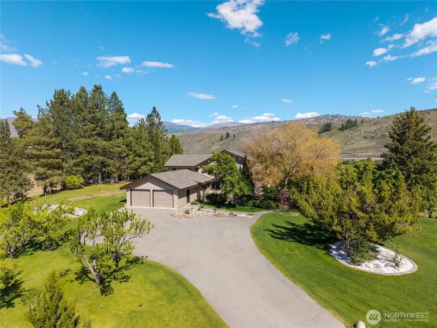 13 Parkway St, Omak, WA 98841 - #2