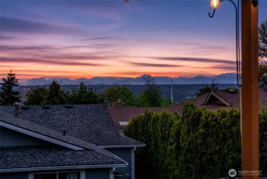 2017 Jones Circle Se, Renton, WA 98055 - #3