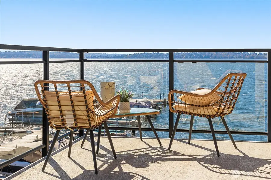 6401 Lake Wask Blvd Ne #308, Kirkland, WA 98033 - #3