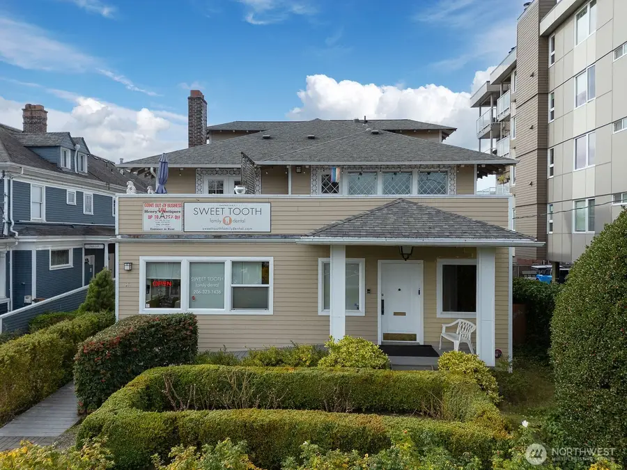 211 14th Avenue E, Seattle, WA 98112 - #2
