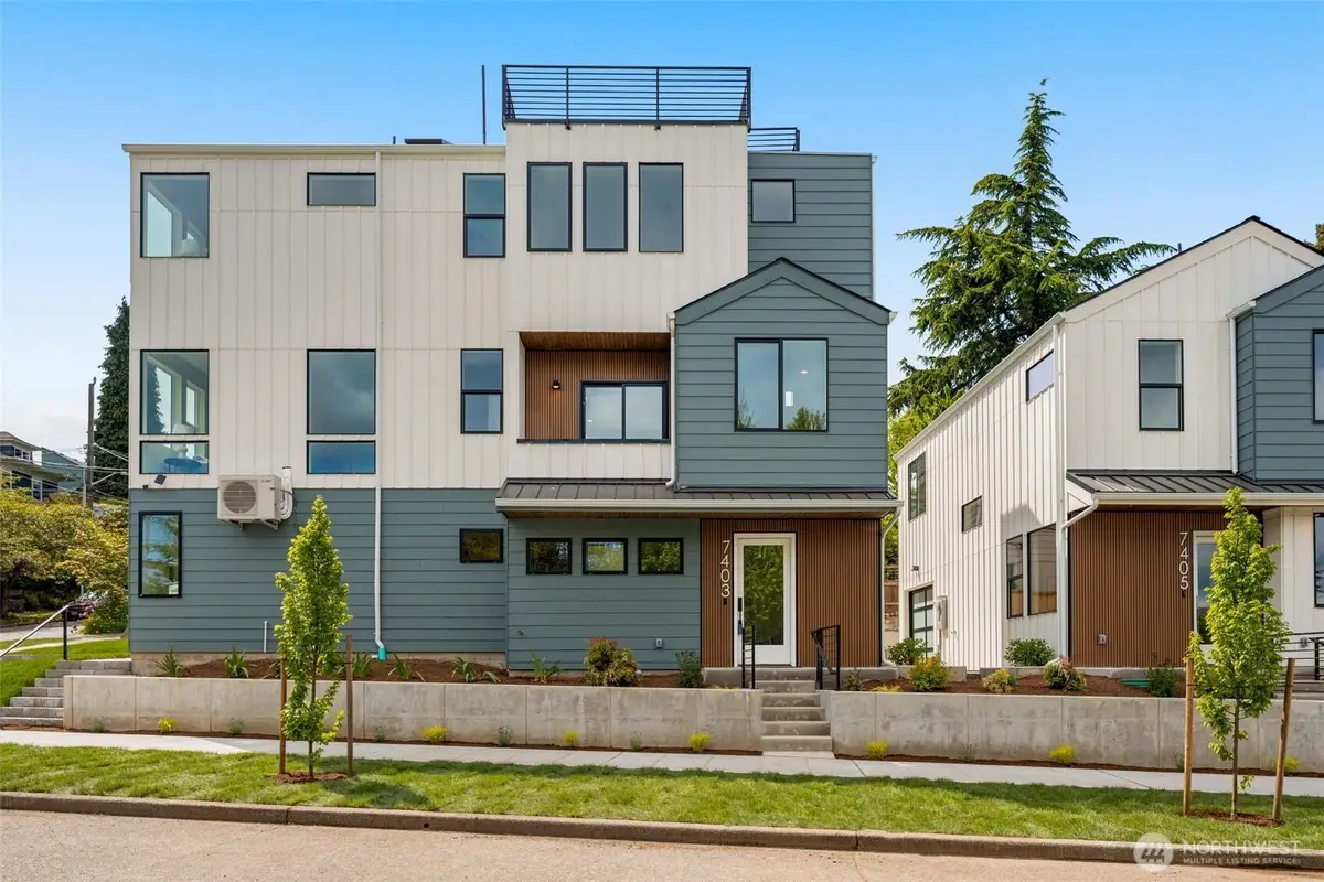 7403 Dayton Avenue N, Seattle, WA 98103 - #1