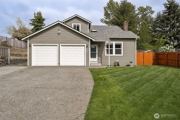 15905 91st Avenue Ct E, Puyallup, WA 98375