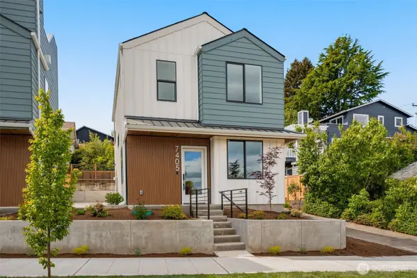 7405 Dayton Avenue N, Seattle, WA 98103