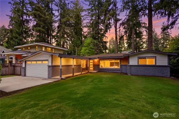 2412 160th Avenue Ne, Bellevue, WA 98008