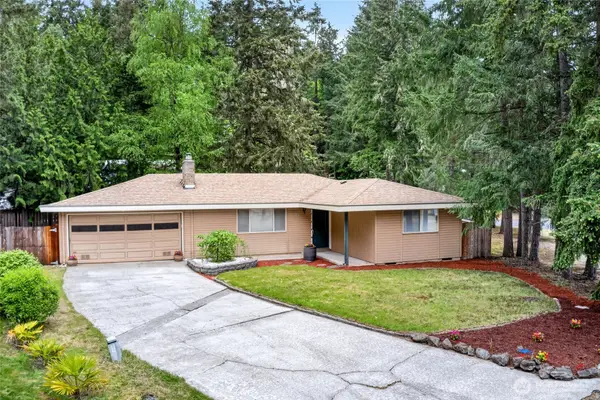 9401 Columbine Circle W, University Place, WA 98467