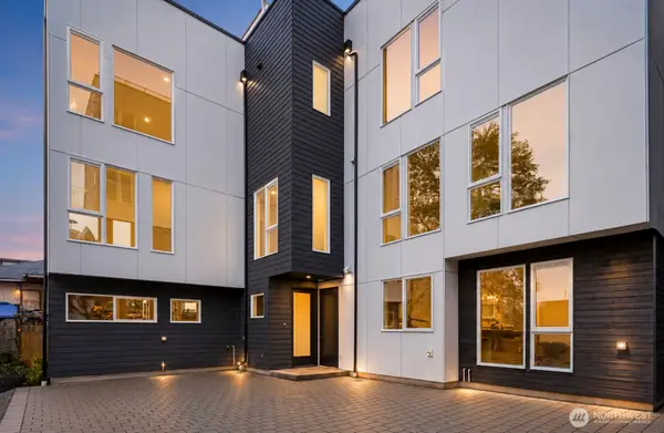 4425 Fremont Avenue N #A, Seattle, WA 98103