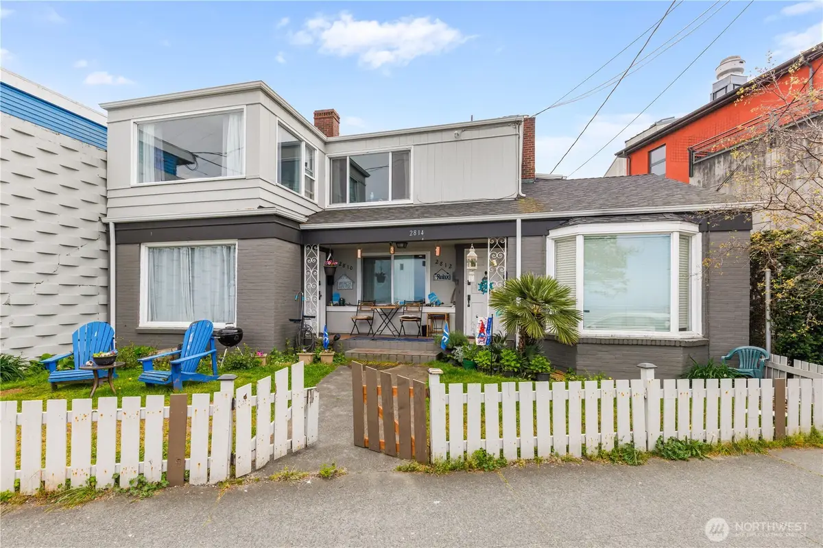 2810 Alki Avenue Sw, Seattle, WA 98116 - #1