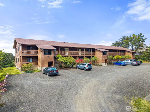 2855 S Forrest Street #203, Westport, WA 98595
