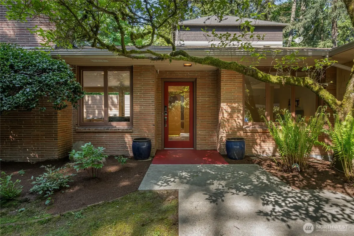 1207 NE 140th Street, Seattle, WA 98125 - #1