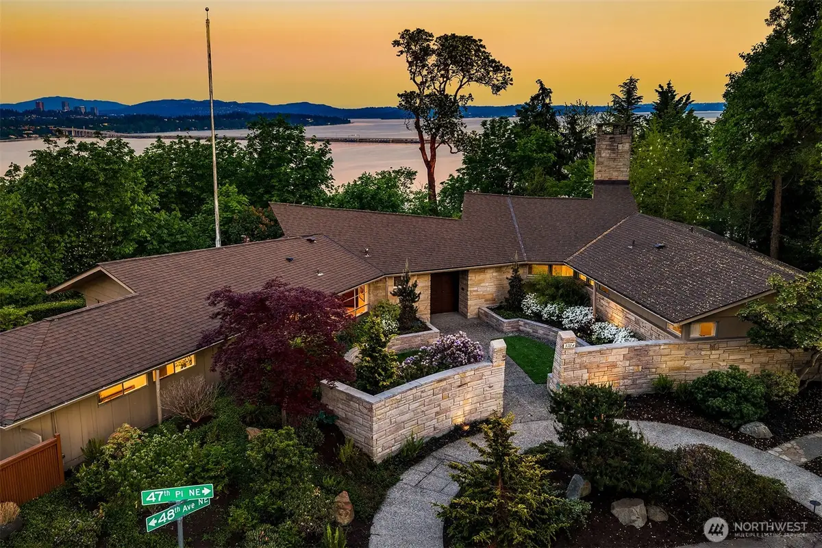 3704 48th Avenue Ne, Seattle, WA 98105 - #1