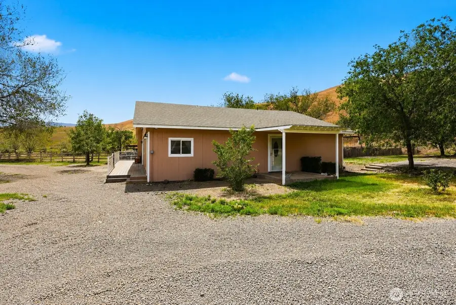 16800 State Hwy 241, Sunnyside, WA 98944 - #3