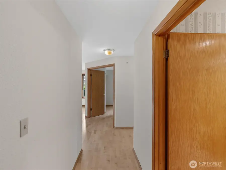 603 7th Avenue N #A204, Edmonds, WA 98020 - #3