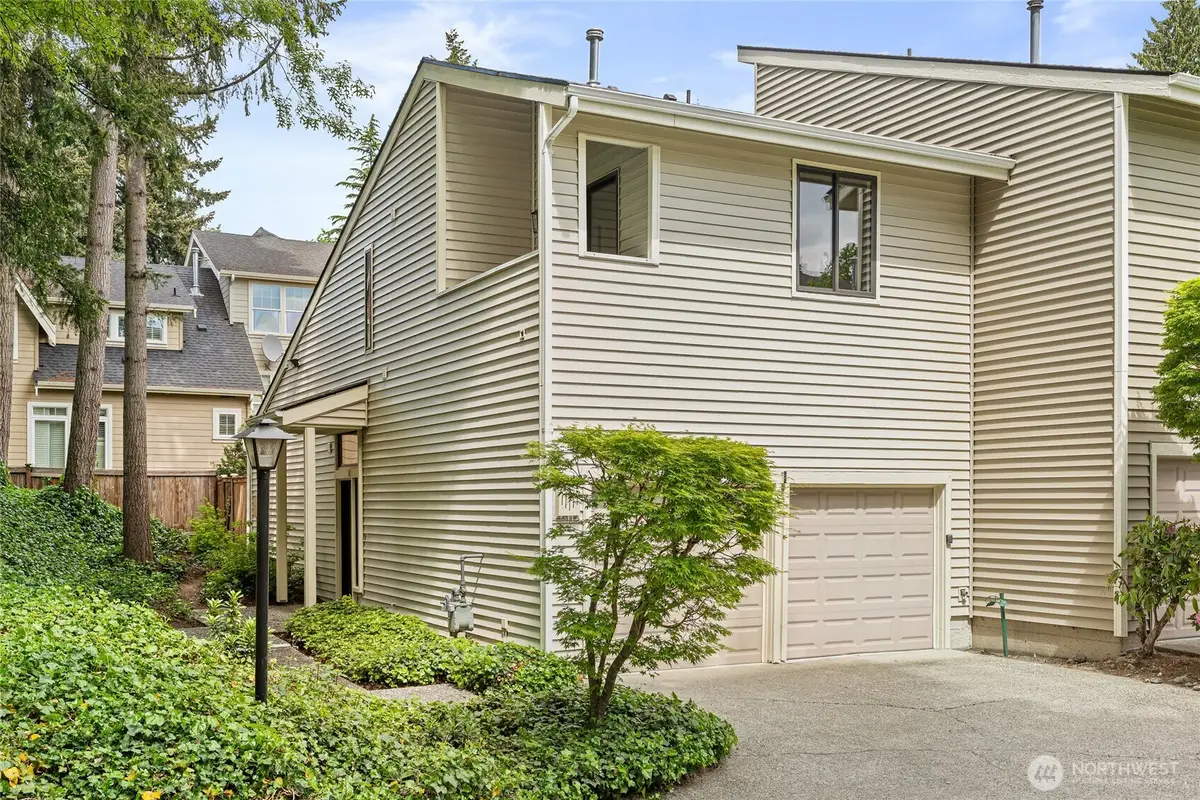 1400 Bellevue Way Se #1, Bellevue, WA 98004 - #1