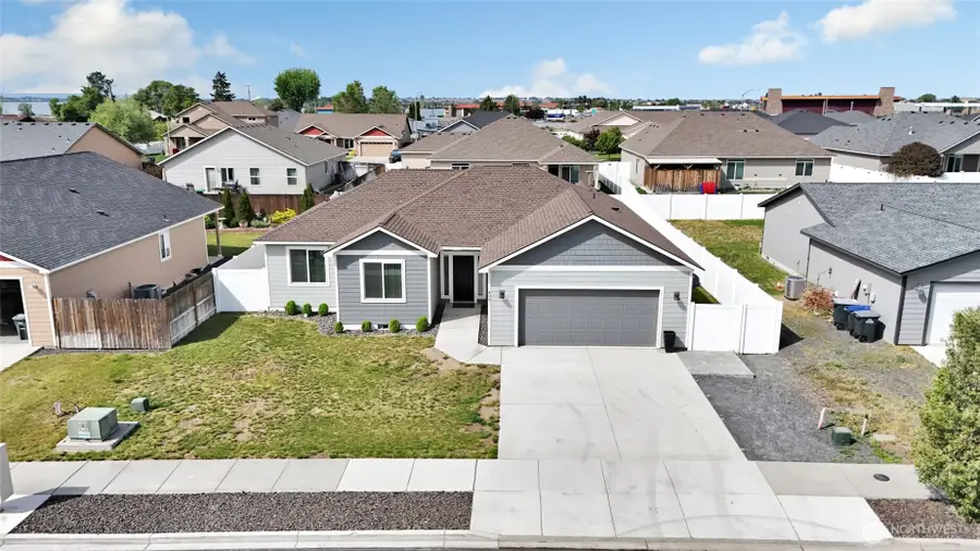 409 S Trillium, Moses Lake, WA 98837 - #2
