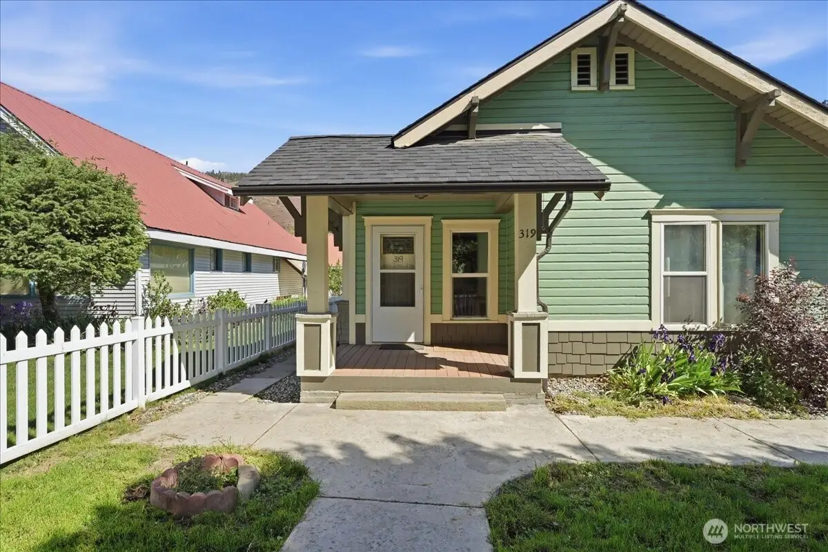 319 Cottage Avenue, Cashmere, WA 98815 - #1