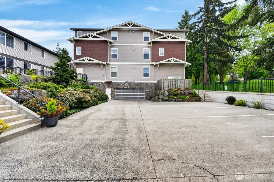1109 29th Street #301, Anacortes, WA 98221 - #2