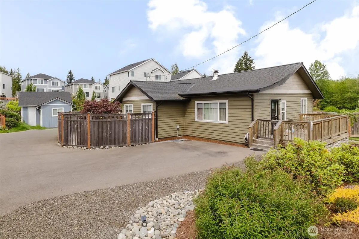 880 Hogan Lane, Bremerton, WA 98311 - #1