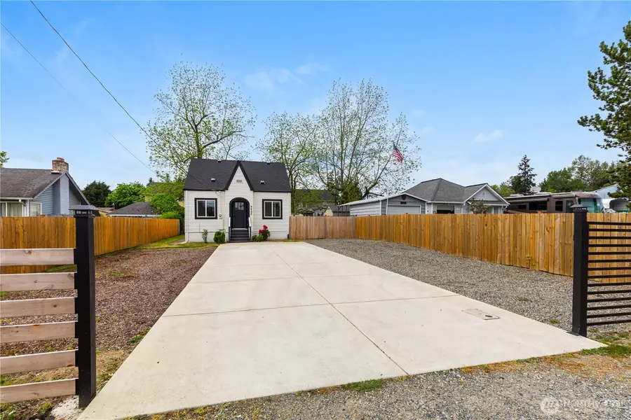 9402 Portland Avenue E, Tacoma, WA 98445 - #2