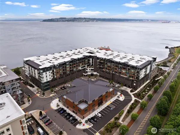 4907 Main Street #824, Tacoma, WA 98407