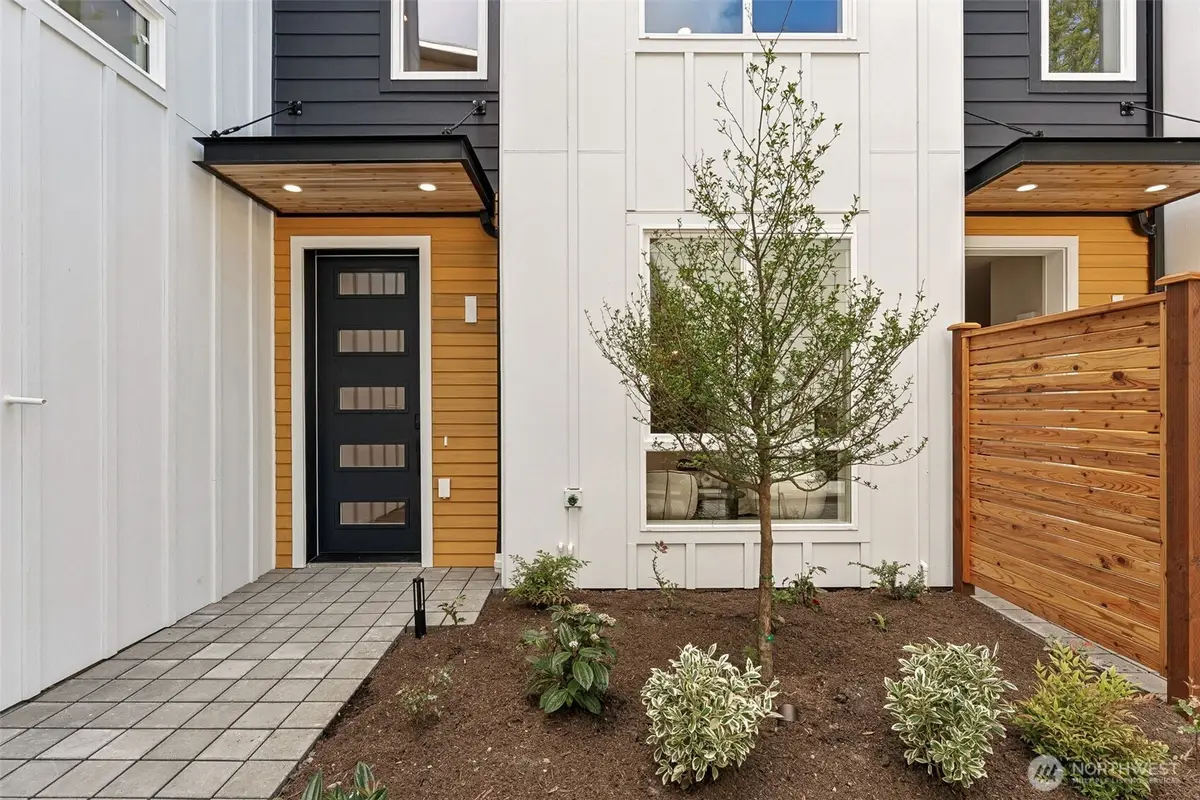 3449 California Avenue Sw #2, Seattle, WA 98116 - #1