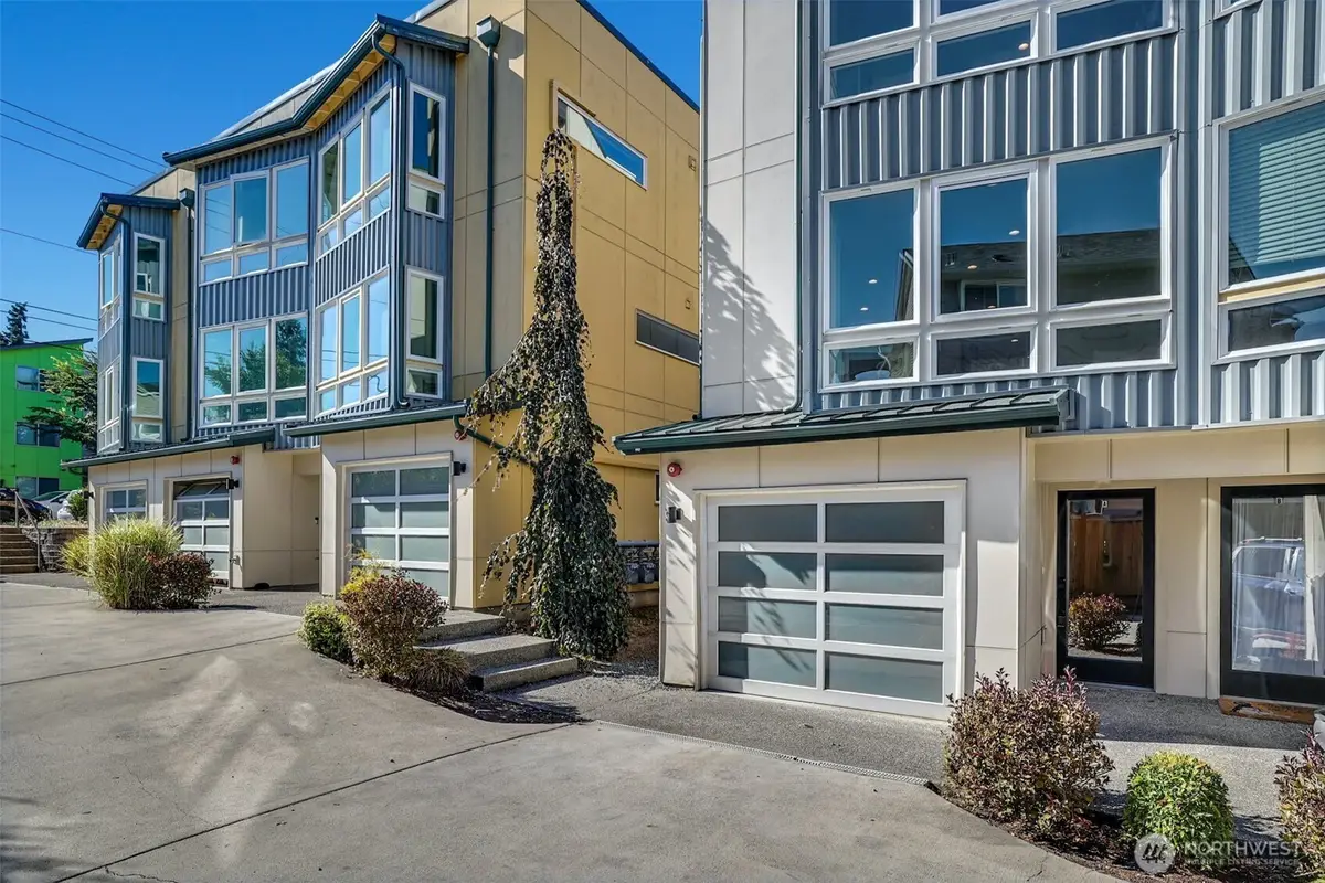 7526 43rd Avenue S, Seattle, WA 98118 - #1