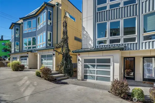 7526 43rd Avenue S, Seattle, WA 98118