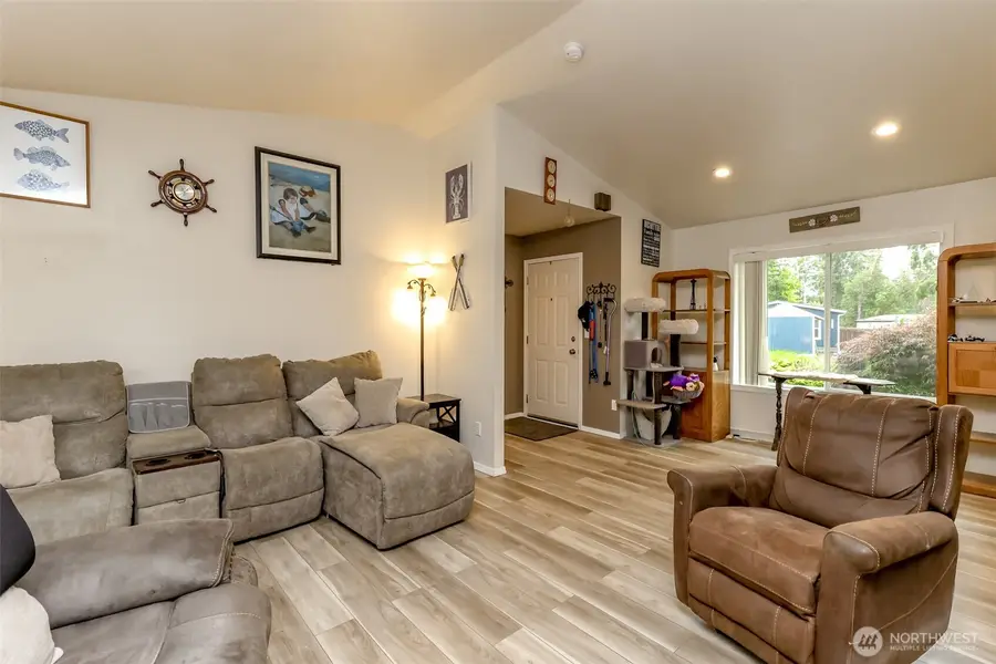 19113 21st Street Sw, Lakebay, WA 98349 - #3