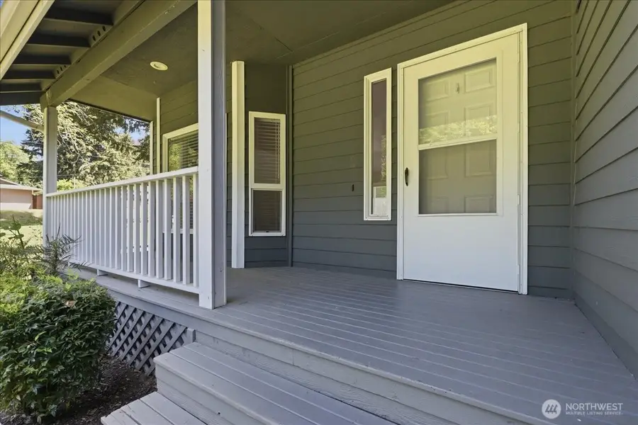 6813 81st Avenue Nw, Gig Harbor, WA 98335 - #2