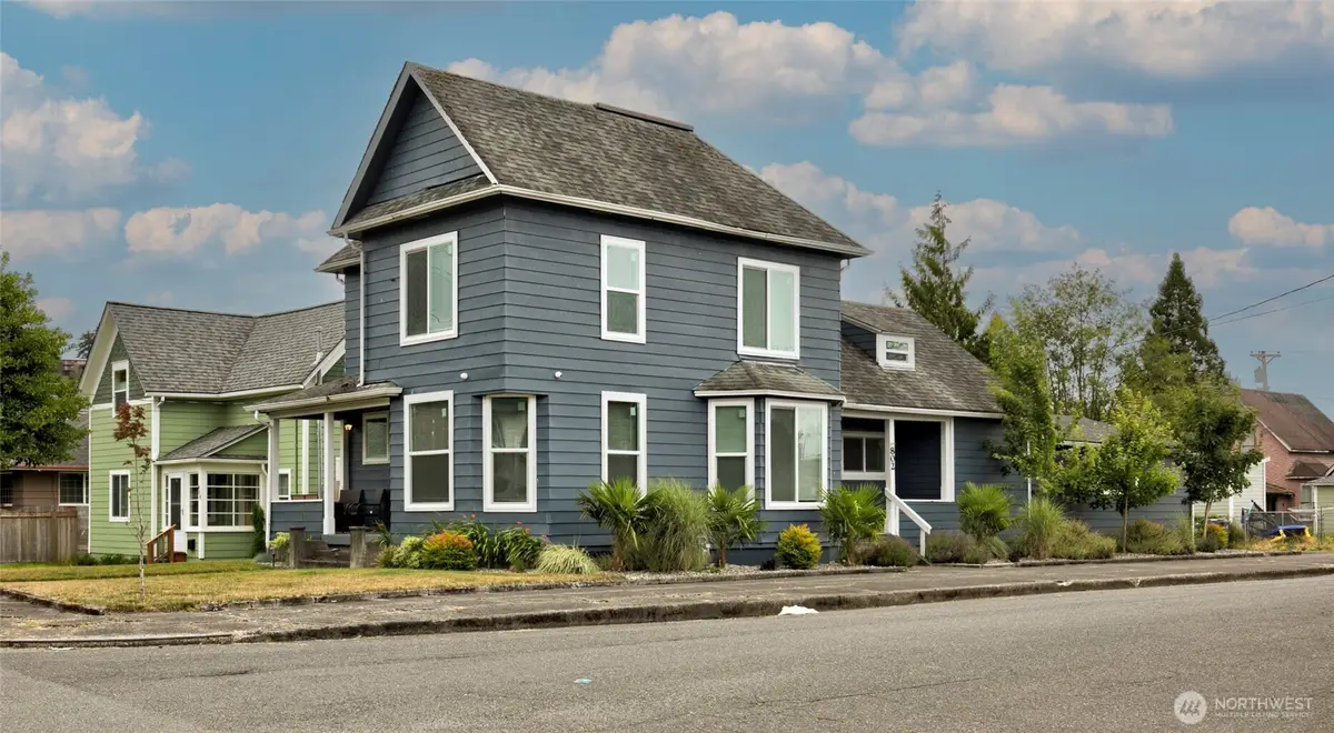 802 Eklund Avenue, Hoquiam, WA 98550 - #1