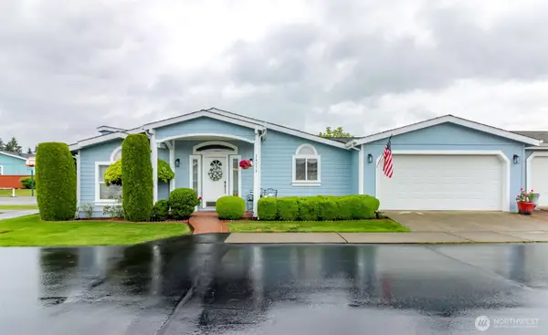 24058 222nd Avenue Se #20, Maple Valley, WA 98038