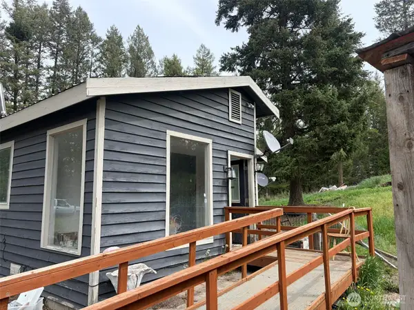 33 Old West Curlew Lake Road, Republic, WA 99166