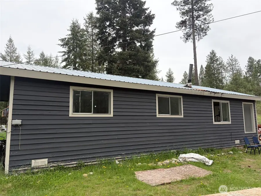 33 Old West Curlew Lake Road, Republic, WA 99166 - #2