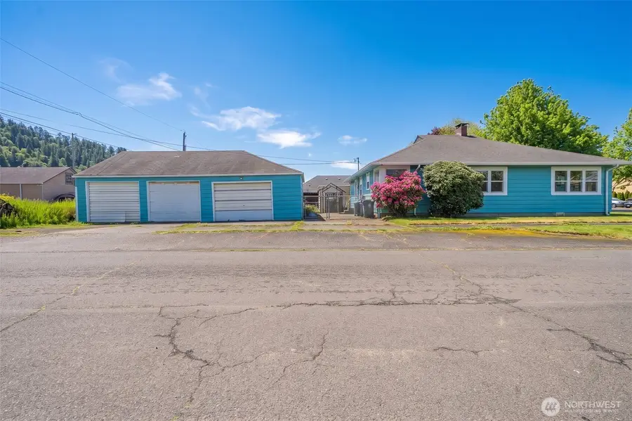 2701 Sumner Avenue, Hoquiam, WA 98550 - #3