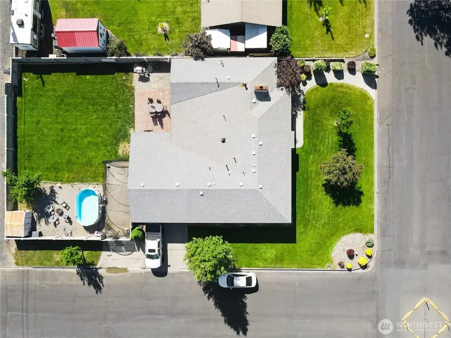 1156 E Elm Street, Othello, WA 99344 - #3
