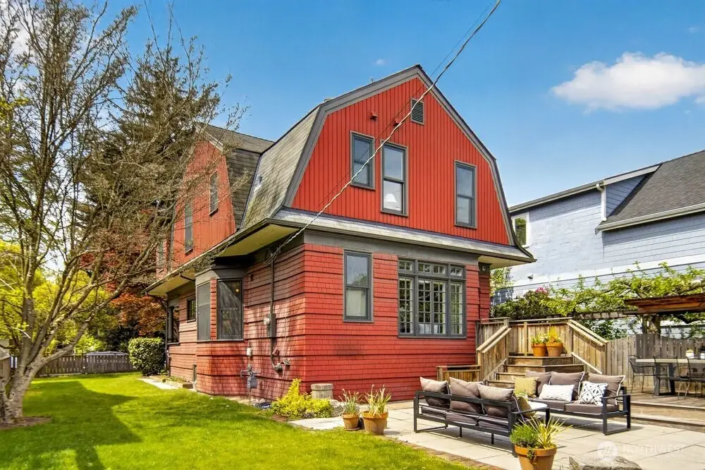 610 16th Avenue E, Seattle, WA 98112 - #1