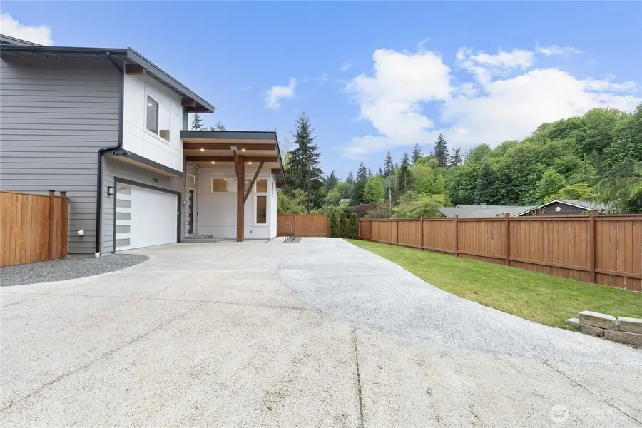 719 Edmonds Way, Edmonds, WA 98020 - #2