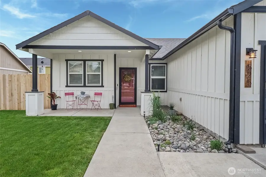 525 Kentucky Drive, Moses Lake, WA 98837 - #2