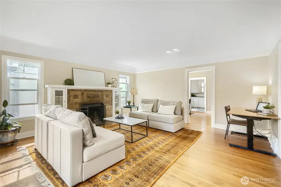5755 25th Avenue Ne, Seattle, WA 98105 - #3