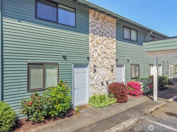 1040 S 320th Street #5, Federal Way, WA 98003