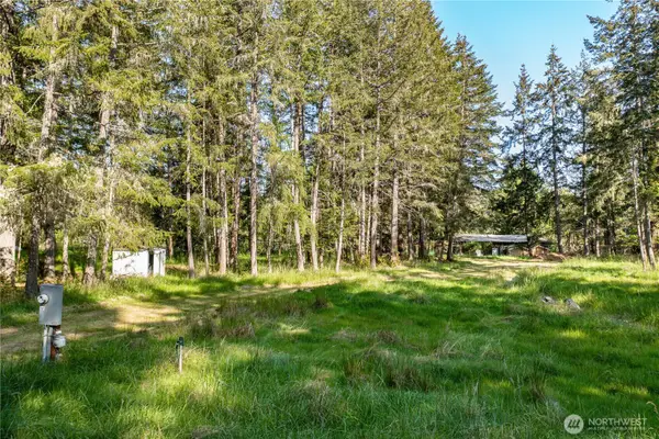 905 E Madrona Boulevard Nw #22, Lakebay, WA 98349