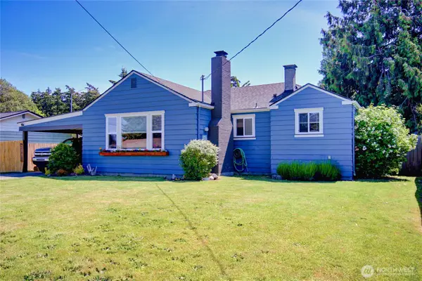 348 NE Harvest Drive, Oak Harbor, WA 98277
