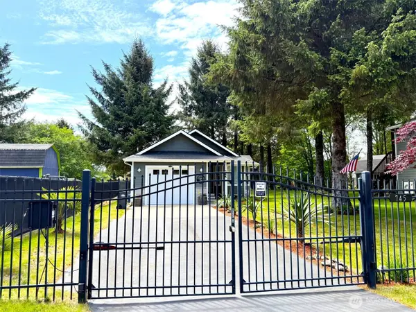 745 Albion Avenue Se, Ocean Shores, WA 98569