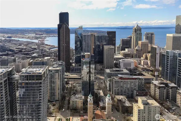 800 Columbia Street #512, Seattle, WA 98104